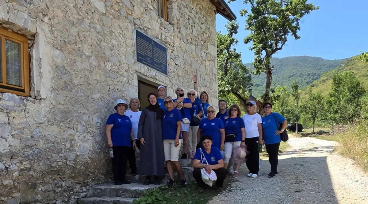 Women Veterans 92–95 visit the Small Family Home in Ledići