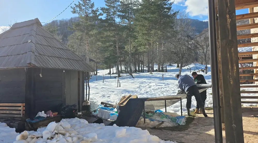 Progress of works on the Mini Cat Shelter in Ledici Foundation Second 01